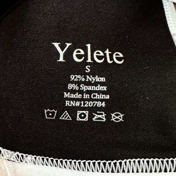 NWT Criss Cross Back High Impact Sports Bra Black & White Size S - Picture 8 of 9